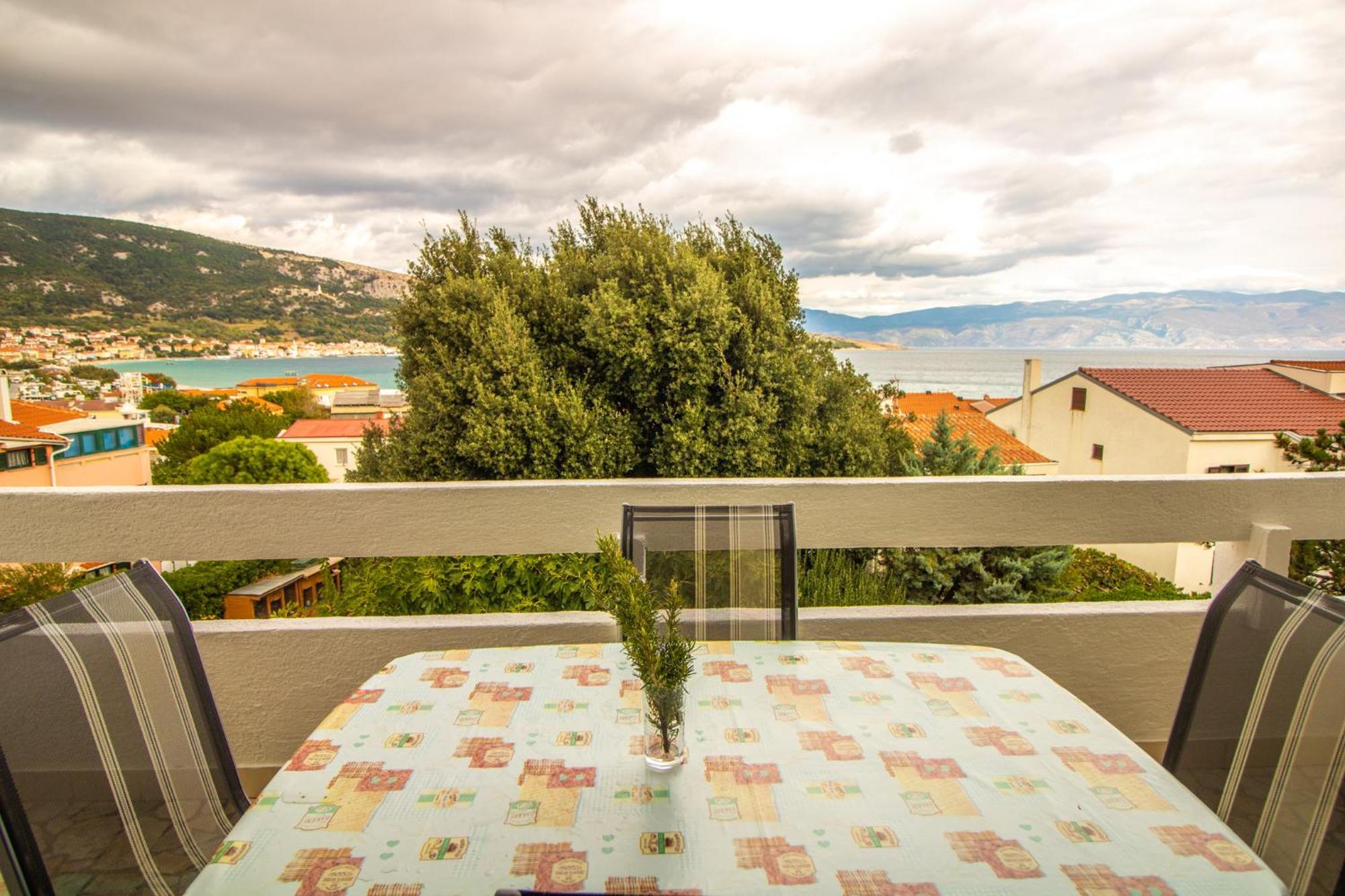 Renata Apartment With A View Baška Buitenkant foto